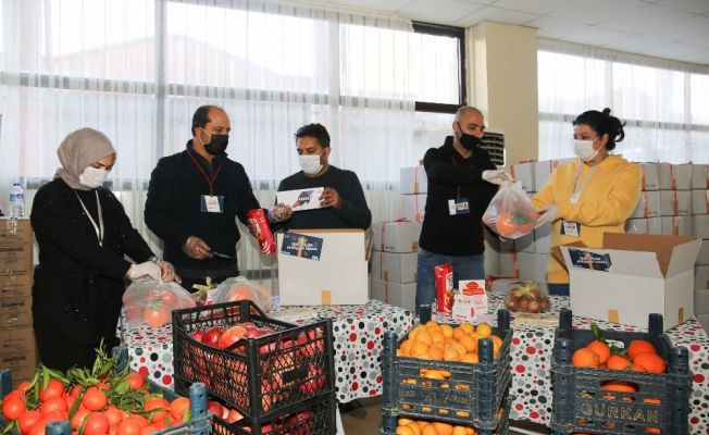 Yeni yıl paketleri ihtiyaç sahibi vatandaşlara ulaştırıldı