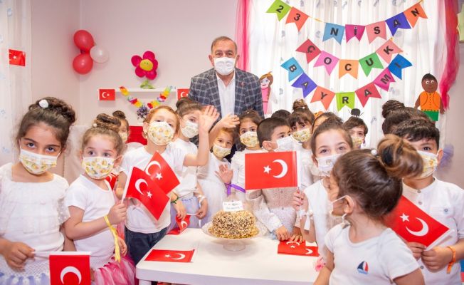 23 Nisan coşkusu Seyhan’da bir başka güzel