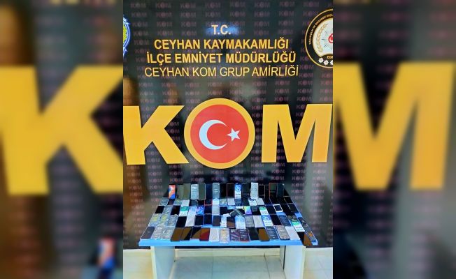 Ceyhan’da 122 adet kaçak cep telefonu ele geçirildi