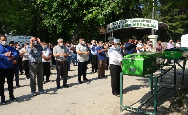 Su kuyusunda hayatını kaybedenler toprağa verildi