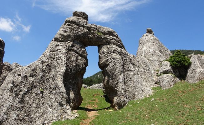 Adanalıların peri bacaları da Göller Yaylası’nda