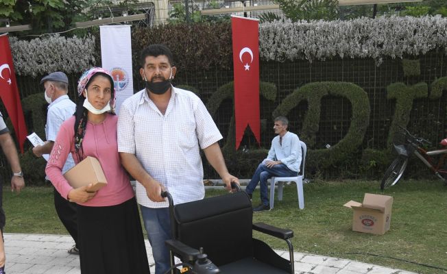 300 engelli vatandaşa akülü, tekerlekli sandalye