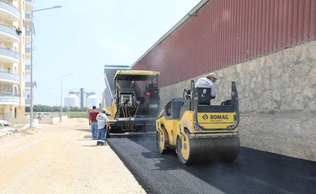 İki yılda Yüreğir’de 200 bin ton asfalt döküldü