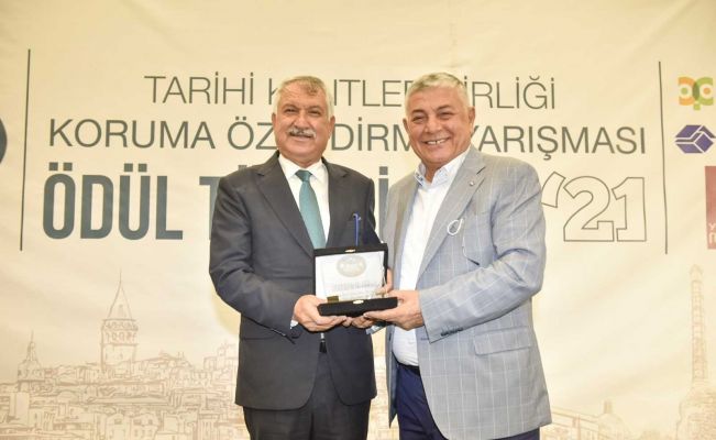 Büyükşehir Belediyesi’ne Proje Süreklilik Ödülü