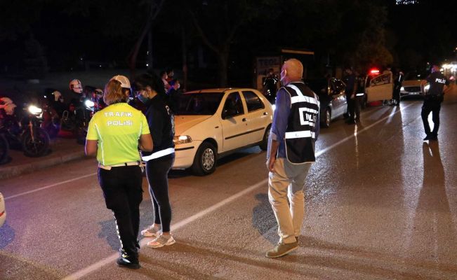 Adana’da helikopter destekli huzur ve güven uygulaması