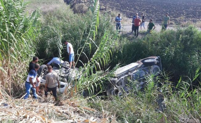 Adana’da iki otomobil çarpıştı: 3 yaralı