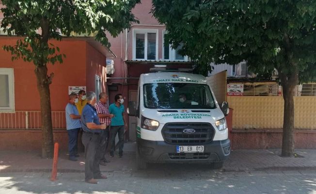 Hatay’da evlerinde ölü bulunan anne ve 2 çocuğunun cenazesi alındı