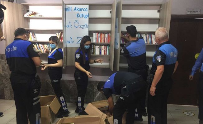 Polisten köy okuluna 500 kitap