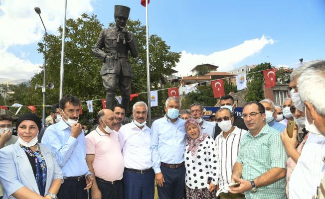 Pozantı Kent Meydanı ve Belemedik Köprüsü’nün açılışı yapıldı