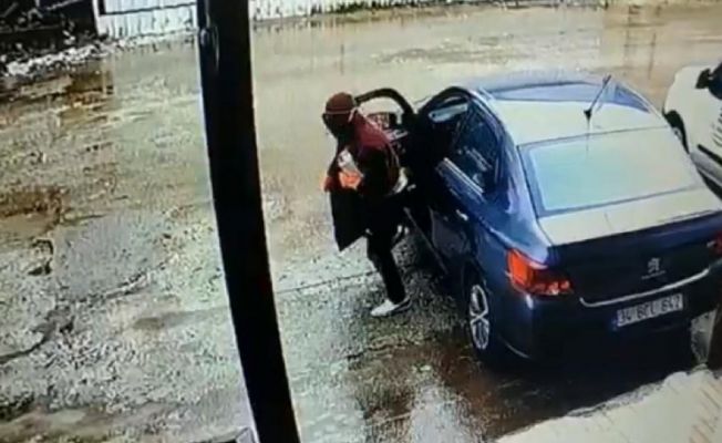 Otomobilden 82 bin lira çalan iki zanlı tutuklandı