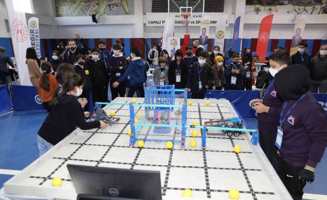 Uluslararası VEX Robotics Adana Turnuvası