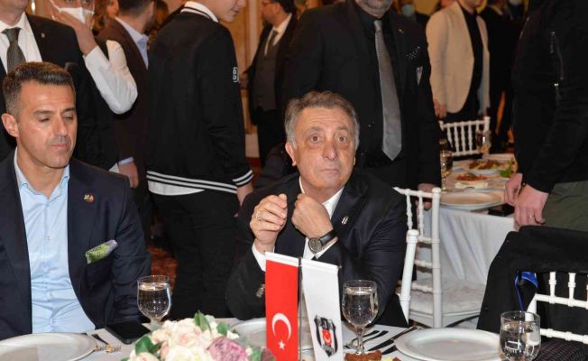 Ahmet Nur Çebi: Hakem hatalarından çok puan kaybettik