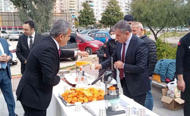 Adana’da ‘Sigara içme, portakal suyu iç’ etkinliği