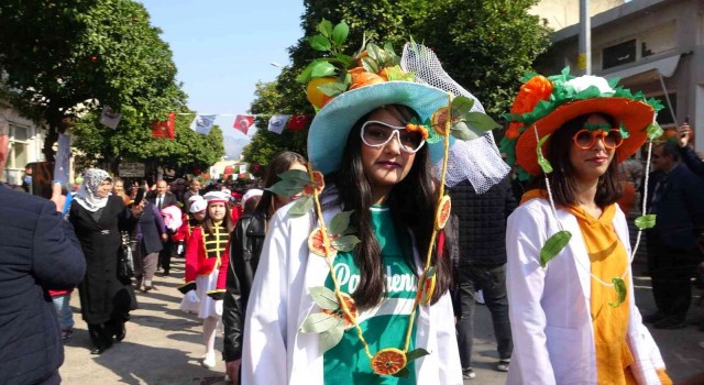 Portakal Çiçeği Karnaval coşkusu Kozan’ı da sardı