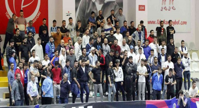 Çukurova Belediyesi Spor Kulübü mağlubiyetle başladı