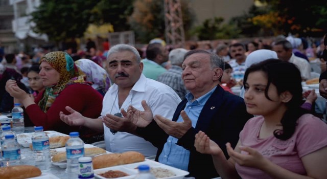 Seyhan Belediyesi 16 noktada iftar sofrası kuracak