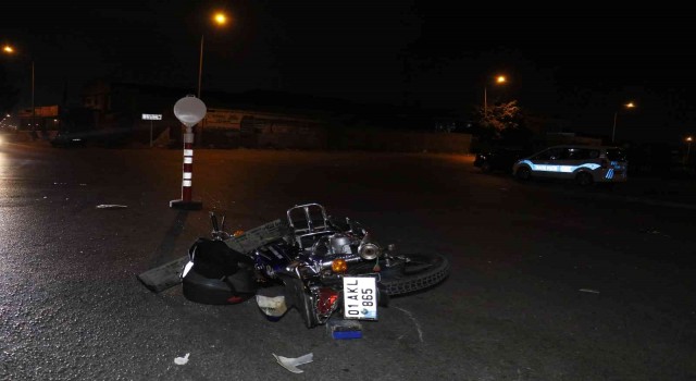 Adana’da cipe çarpan motosiklet sürücüsü öldü