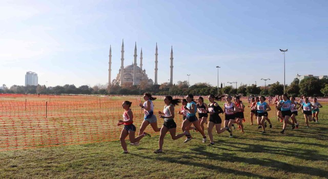 ÜNİLİG Türkiye Kros Şampiyonası Adana’da yapıldı