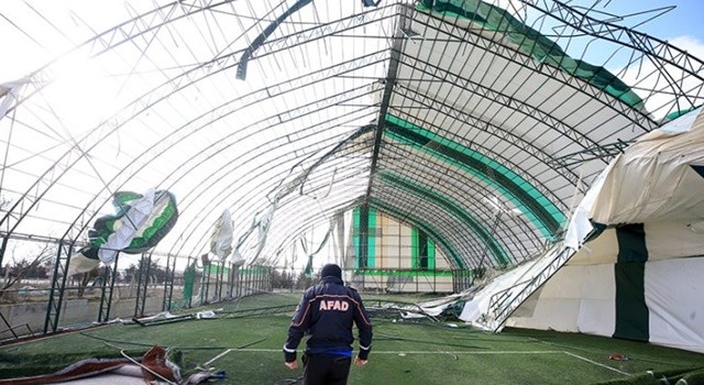 Deprem bölgesi için fırtına uyarısı yapıldı