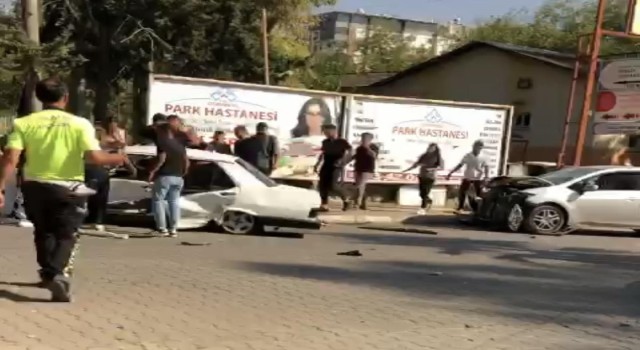 Osmaniye’de trafik kazası: 2 kişi yaralandı