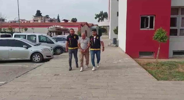 Çocuklarının gözü önünde eşini öldüren emekli astsubay tutuklandı