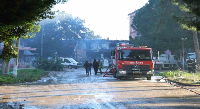 Eski devlet hastanesinde şüpheli yangın