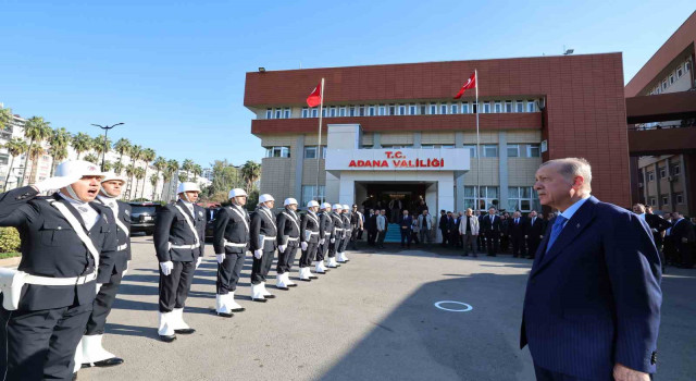 Cumhurbaşkanı Erdoğan Adana Valiliğini ziyaret etti