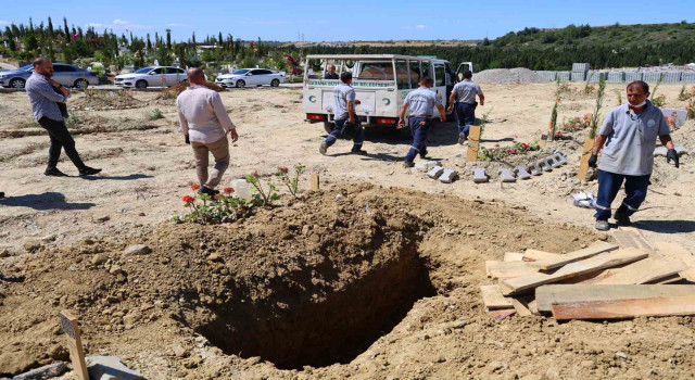 Fenomenin mezarı açıldı, yeniden otopsi yapılacak