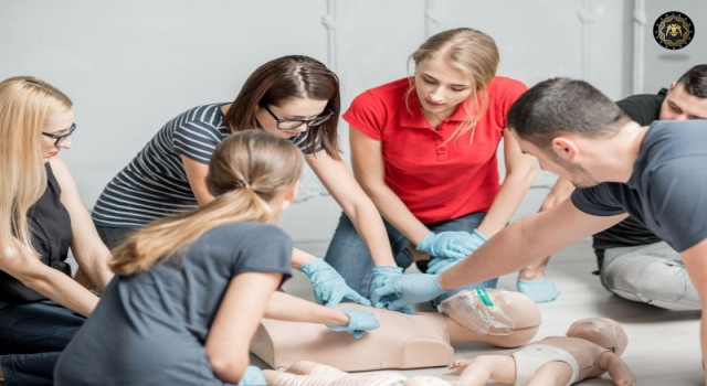 İlk Yardım Eğitici Eğitimi: Temel Bilgiler ve Önemi