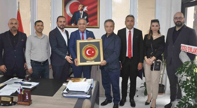 "Hazine arazilerini korumak namus borcudur"