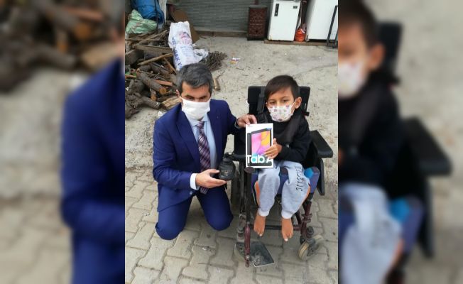 Küçük Yasin tabletine kavuştu