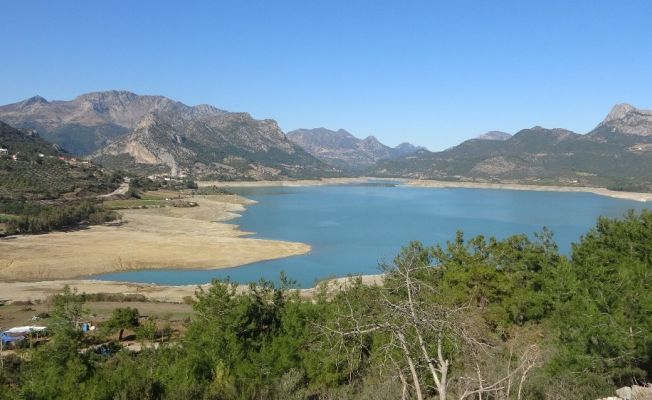 Son yağışlar Kozan Barajı’nda su seviyesini yükseltti