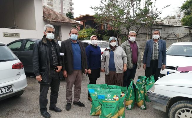 Adana’da üreticilere 19 bin kg tohumluk dağıtıldı