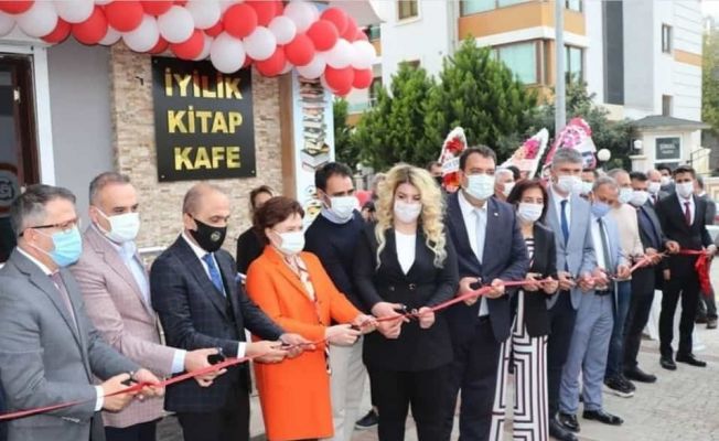 Adana’nın artık ‘İyilik Kitap Kafe’si var