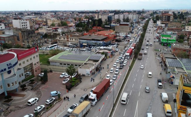 Köprü çalışması trafiği felç etti: