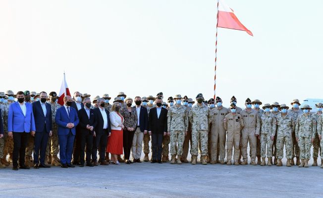 Cumhurbaşkanı Duda, İncirlik’teki Polonyalı askerlerle buluştu