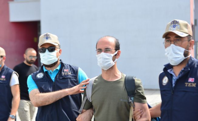 FETÖ’cü müdür yardımcısı hücre evinde yakalandı