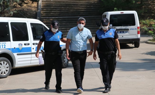 Geçen yıl sınava giderken kaza geçirmişti, görme engelli genci sınava yine polis götürdü