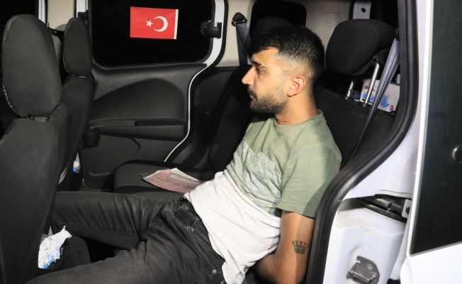 Silahlı kavgaya giderken polise denk gelen şahısların kaçışı kısa sürdü