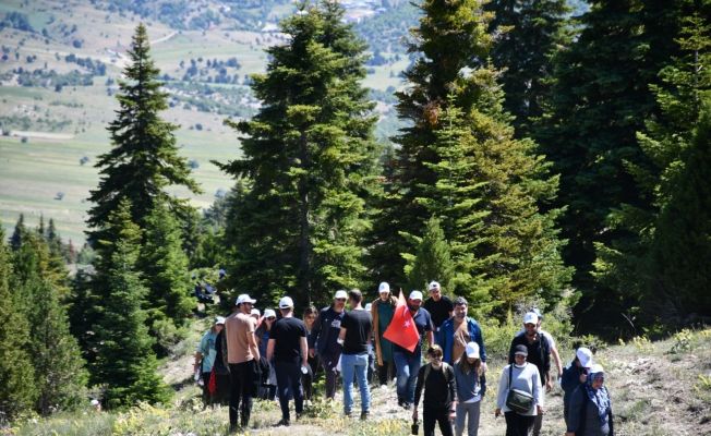 Toroslarda doğa yürüyüşü