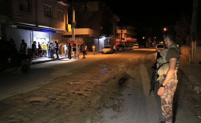 Bakkal önünde silahlı saldırı: 1 ölü, 1 yaralı