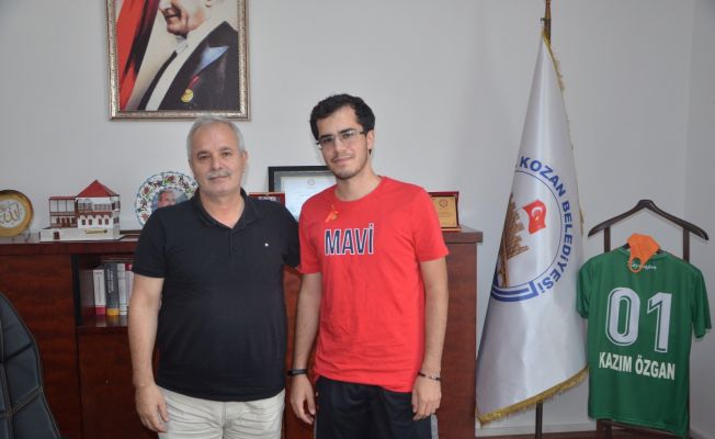 Başkan Özgan, TYT ve AYT Türkiye birincisi Ali Eren Çakıcılı’yı tebrik etti