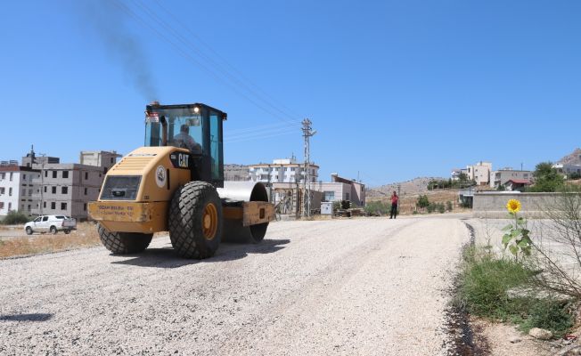 Kozan Belediyesi’nden asfalt atağı