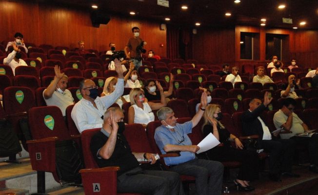 Seyhan Belediyesi’nde gündem yangın!