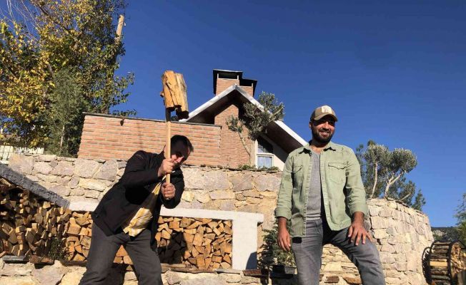 Köylüler tavuk kümesi sanmıştı..