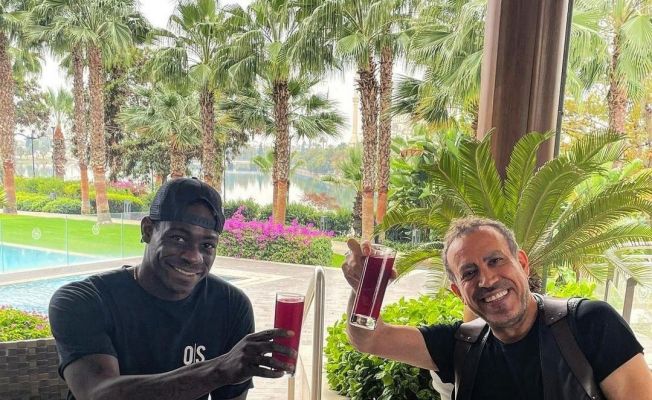 Mario Balotelli, Haluk Levent aracılığıyla 6 aileye yardım etti