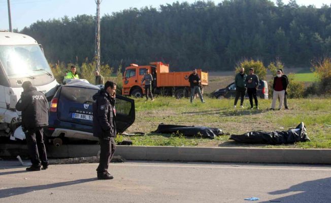 Adana’da trafik kazası: 2 ölü