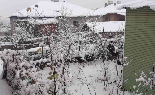 Tufanbeyli’de eğitime 1 gün ara verildi