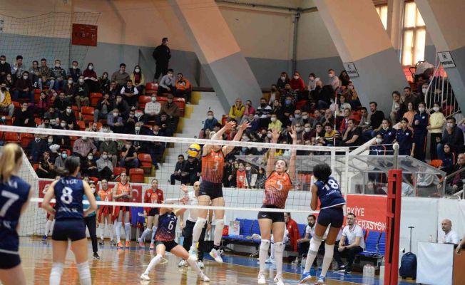 Vakıfbank maçı covid nedeniyle ertelendi