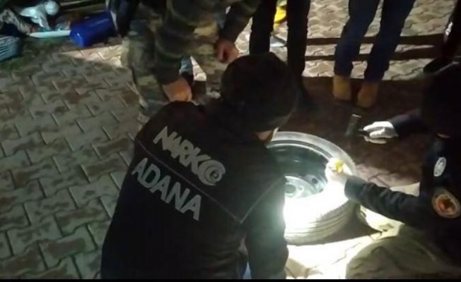 Yedek lastikte 2 kilo 950 gram esrar ele geçirildi